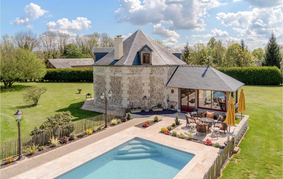 Cozy Home In Morainville Jouvaux