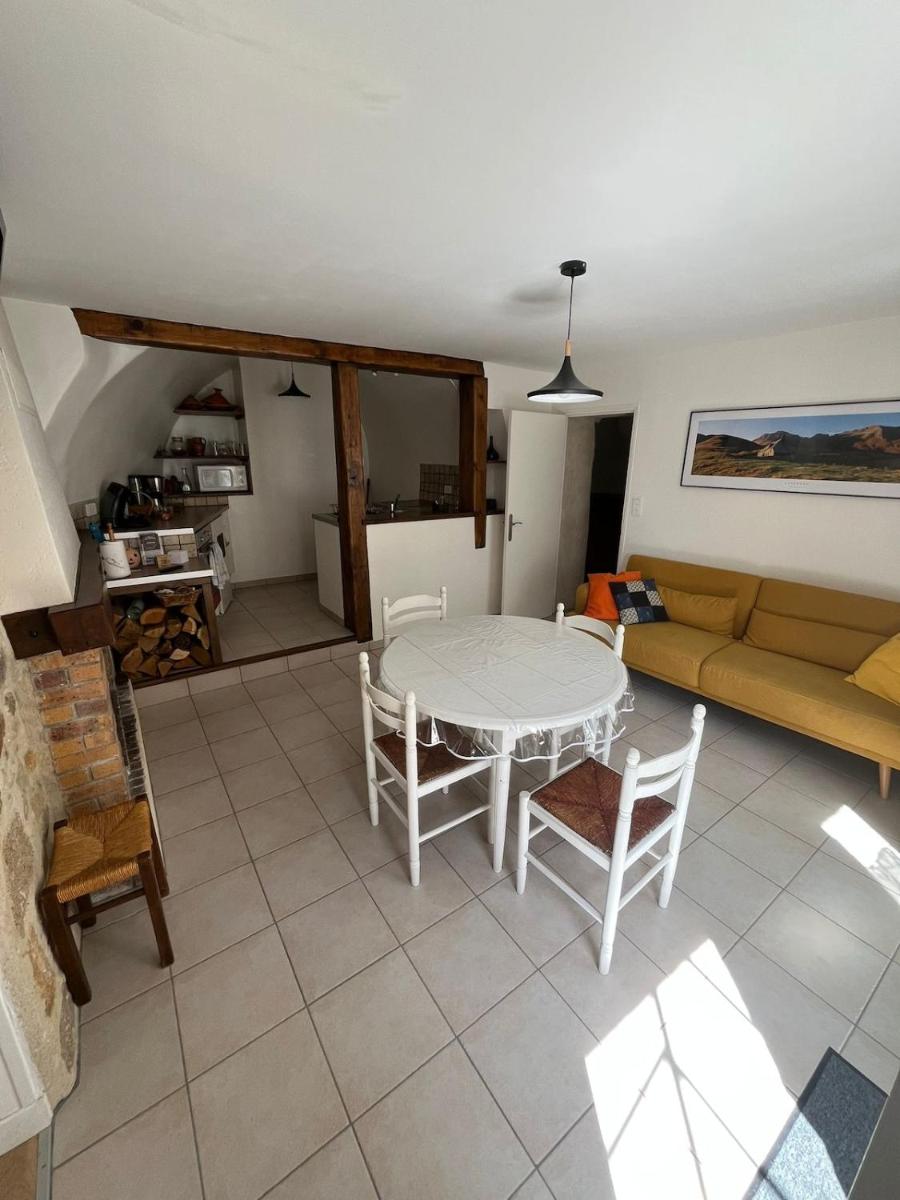 appartement au calme à Yronde et Buron