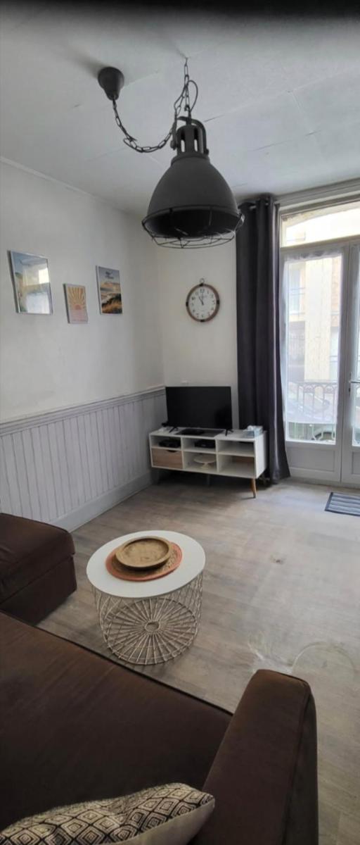 Appartement avec terrasse 100m plage