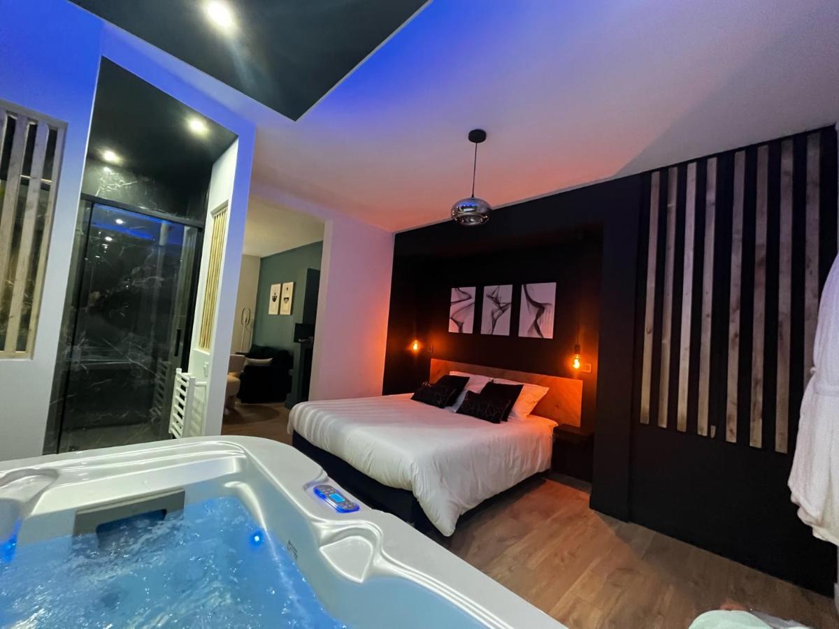 CK Suite & Spa - Jacuzzi Privatif - Reims