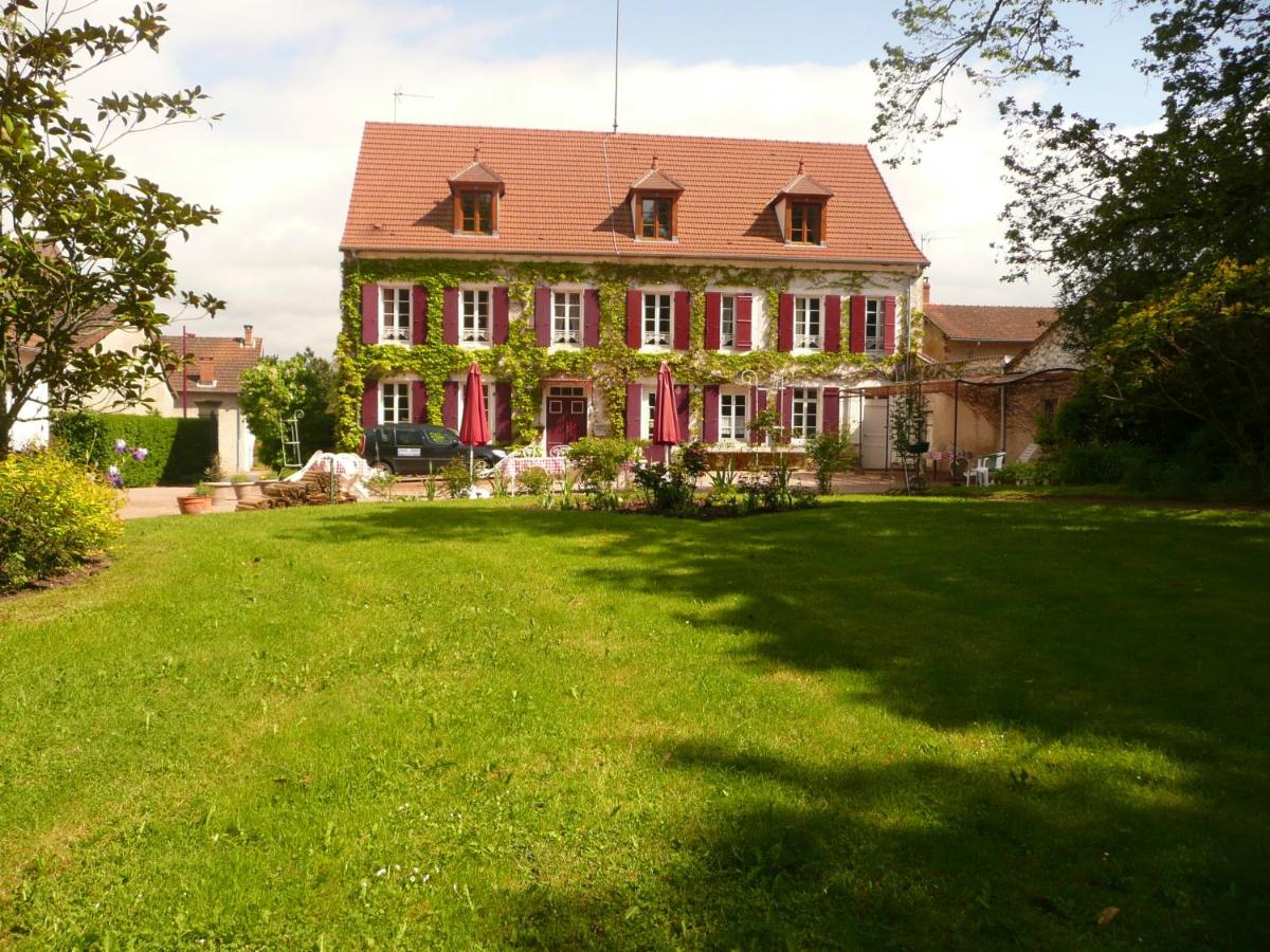 Chambres d'hôtes et Roulotte Au Bonheur Du Parc