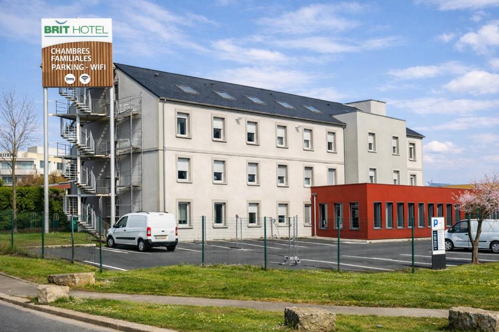 BRIT HOTEL CONFORT Roissy Saint-Witz - Ouverture Juillet 2026