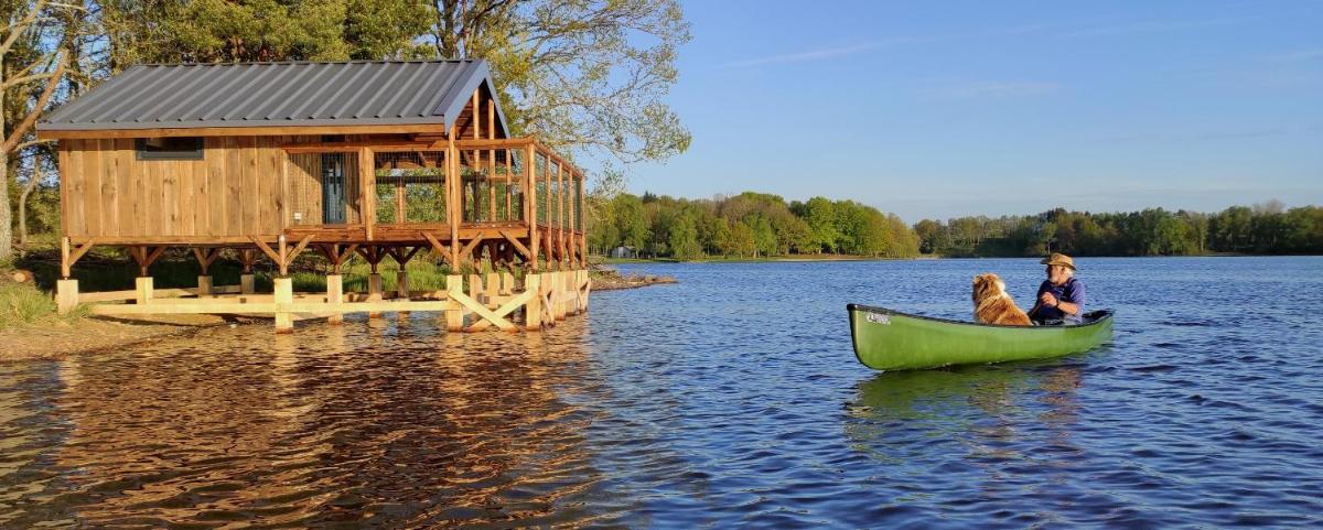 Cabanes Lacustra à l'Etang de la Ramade