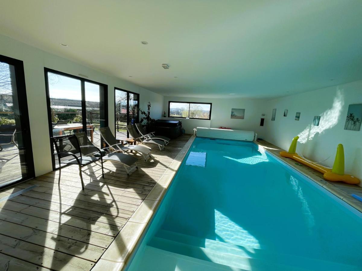 Gite CARAMELLE Piscine intérieure privée chauffee toute l annee et spa St Martin
