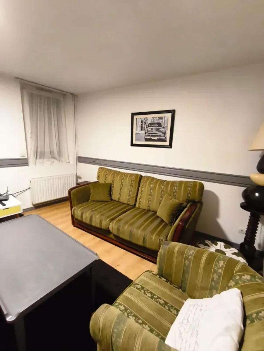 Charmant Appartement à Romilly-sur-Seine avec Jardin