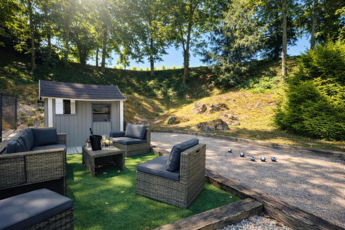 Winemaker's Cottage in Hautvillers - Terrace, Garden, Petanque and Free Private Parking