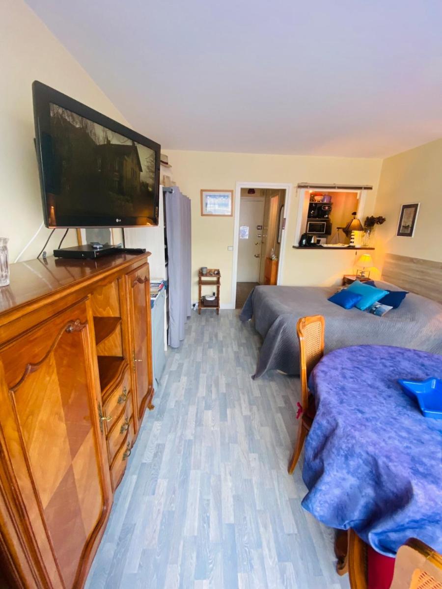 Studio cosy, vrai lit 140, wifi, centre Trouville-sur-Mer, proche Deauville et gare à moins de 5 minutes à pied