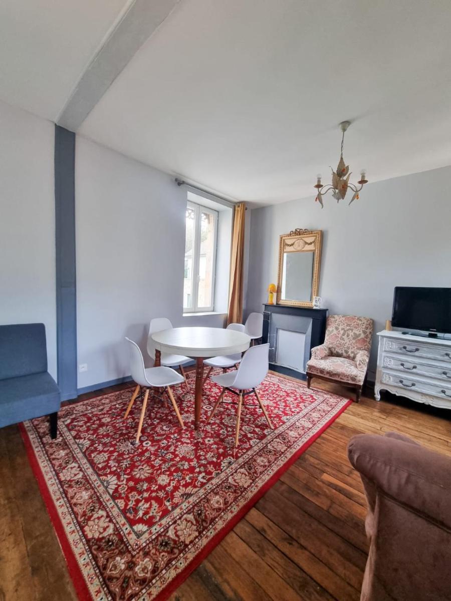 Duplex Quartier Historique Forteresse des Ducs de BOURBON
