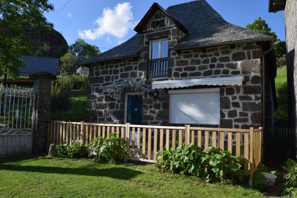 Gîte 4 personnes dans le Cantal Animaux bienvenus