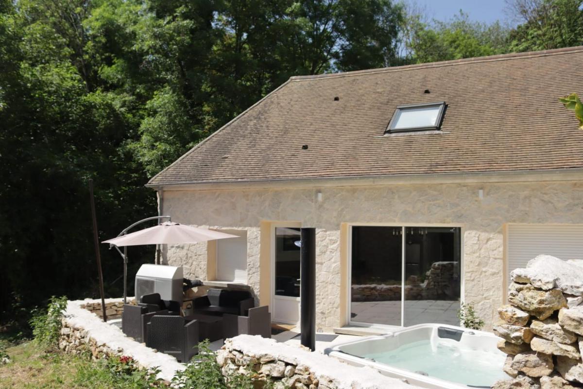 Gîte aux trois suites parentales et son jacuzzi