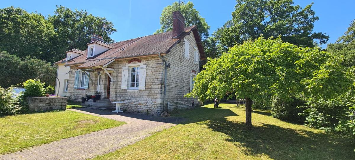 Maison tout confort avec jardin - CHANTILLY, SENLIS, PARC ASTERIX, PARIS CDG