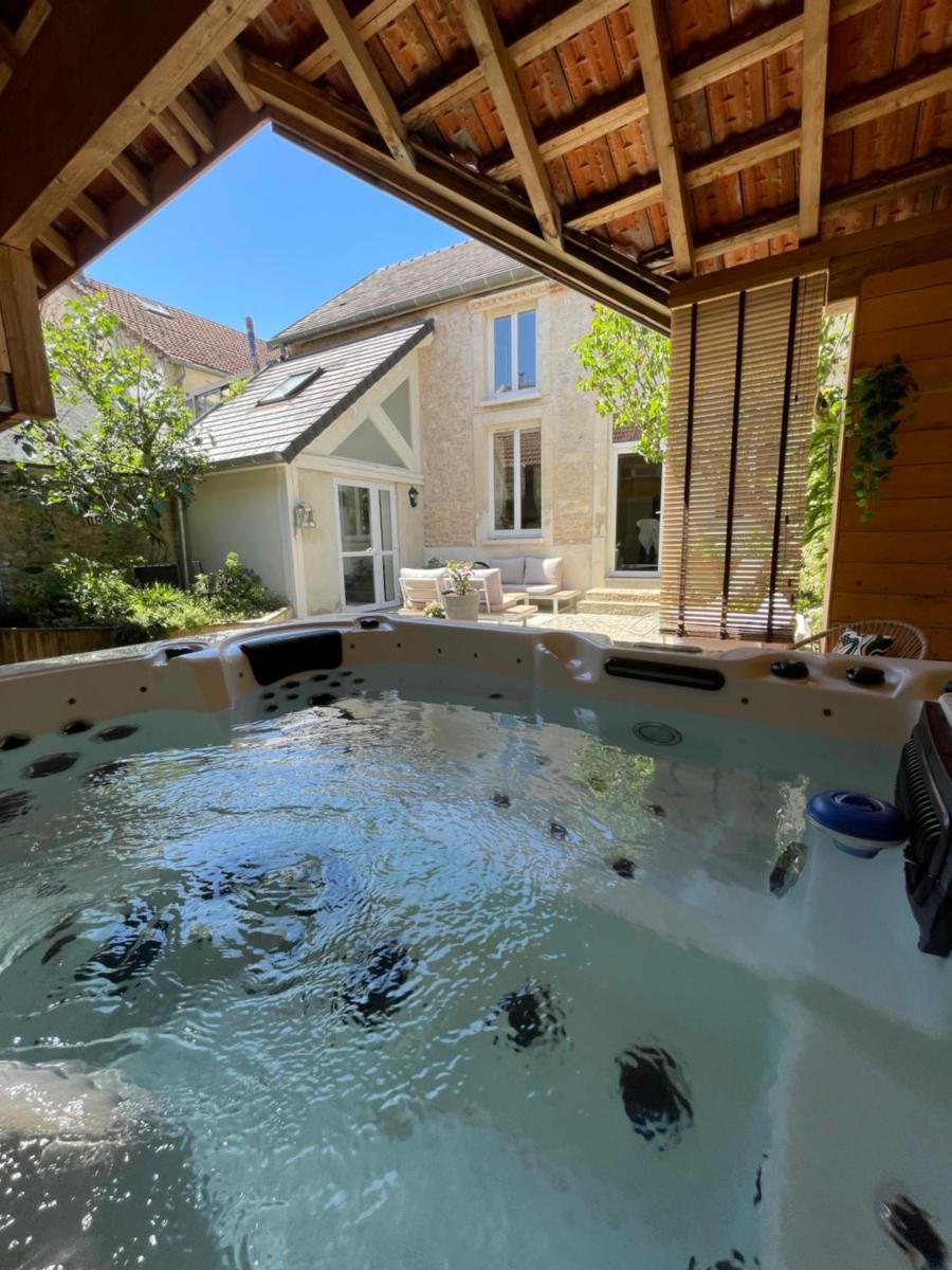 La Cour aux Bulles