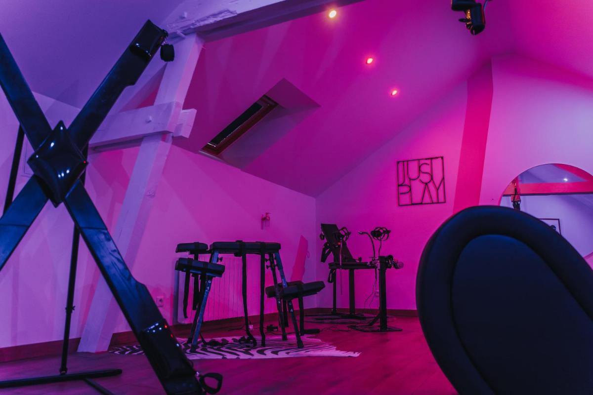 Love Room - La Villa Monroe - Un écrin de volupté épicée