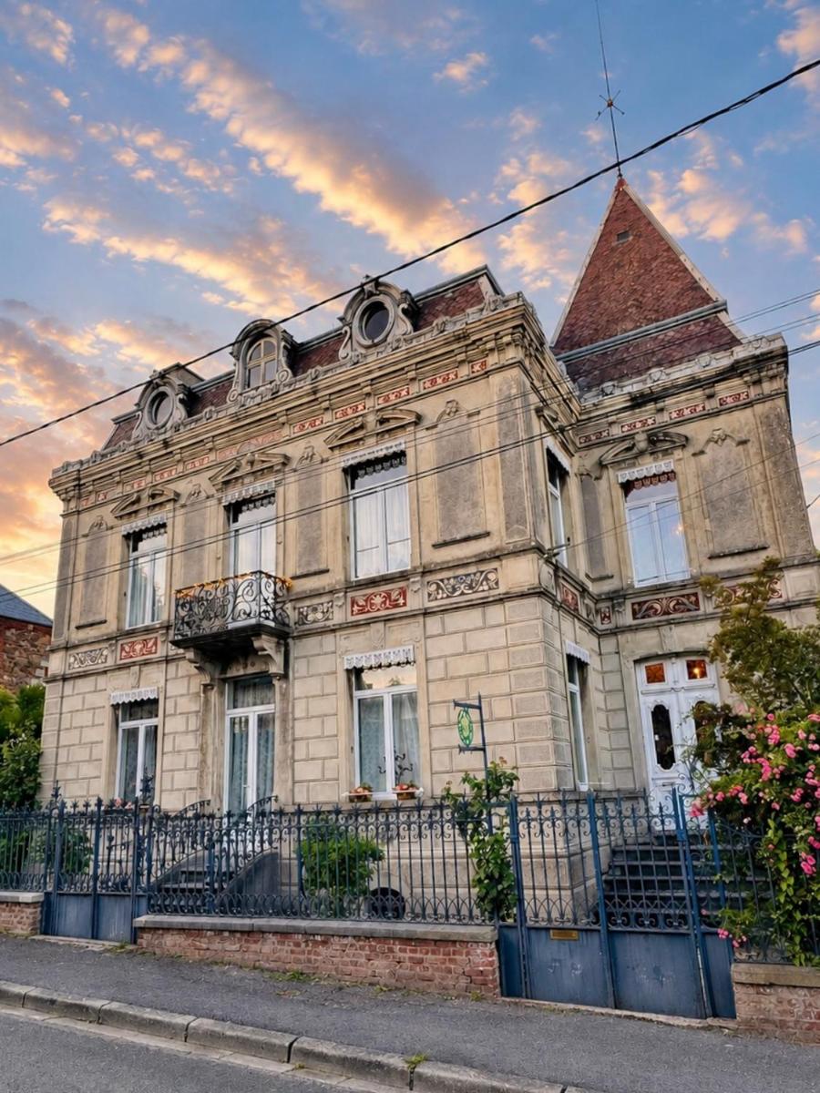 Le Petit Chateau