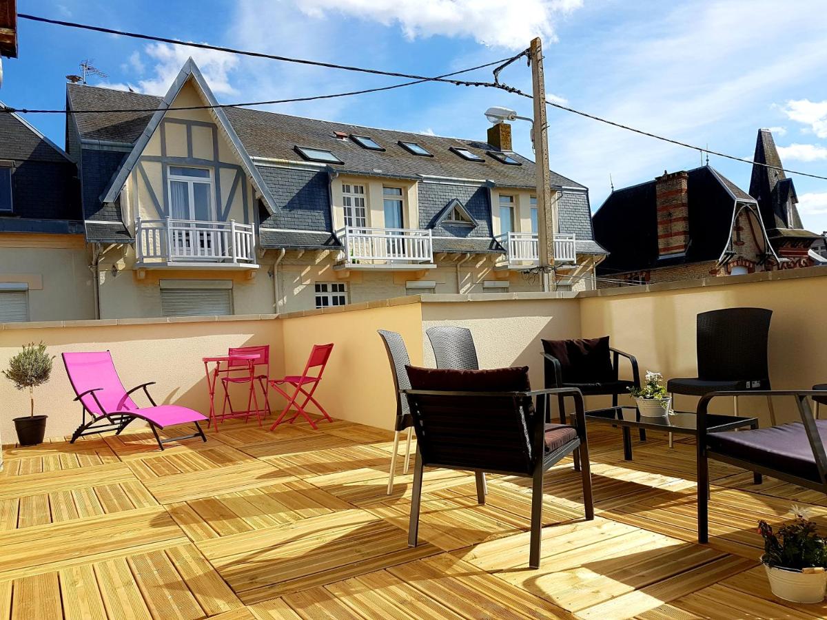 LES FRUITS DE MER, plage et centre à pied, lits faits, parking gratuit, animal bienvenu
