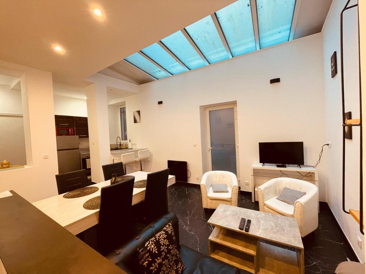 Luxe Caché Balnéo et Sauna Privés - 372