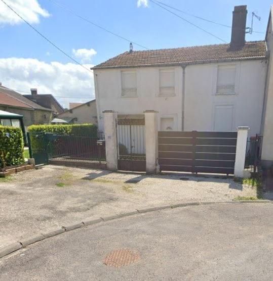 Maison 2 chambres doubles cour et jardin