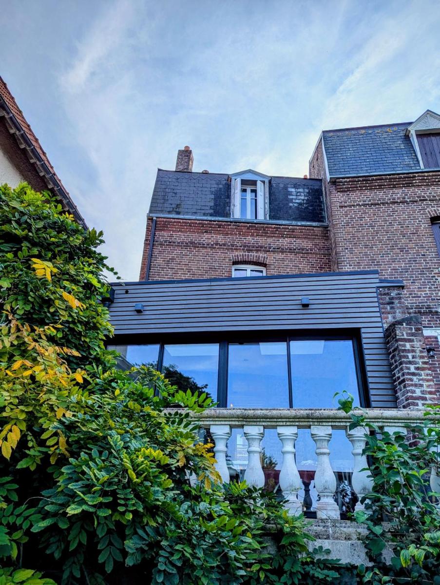 Maison vue mer avec jardin - Villa Trabendo