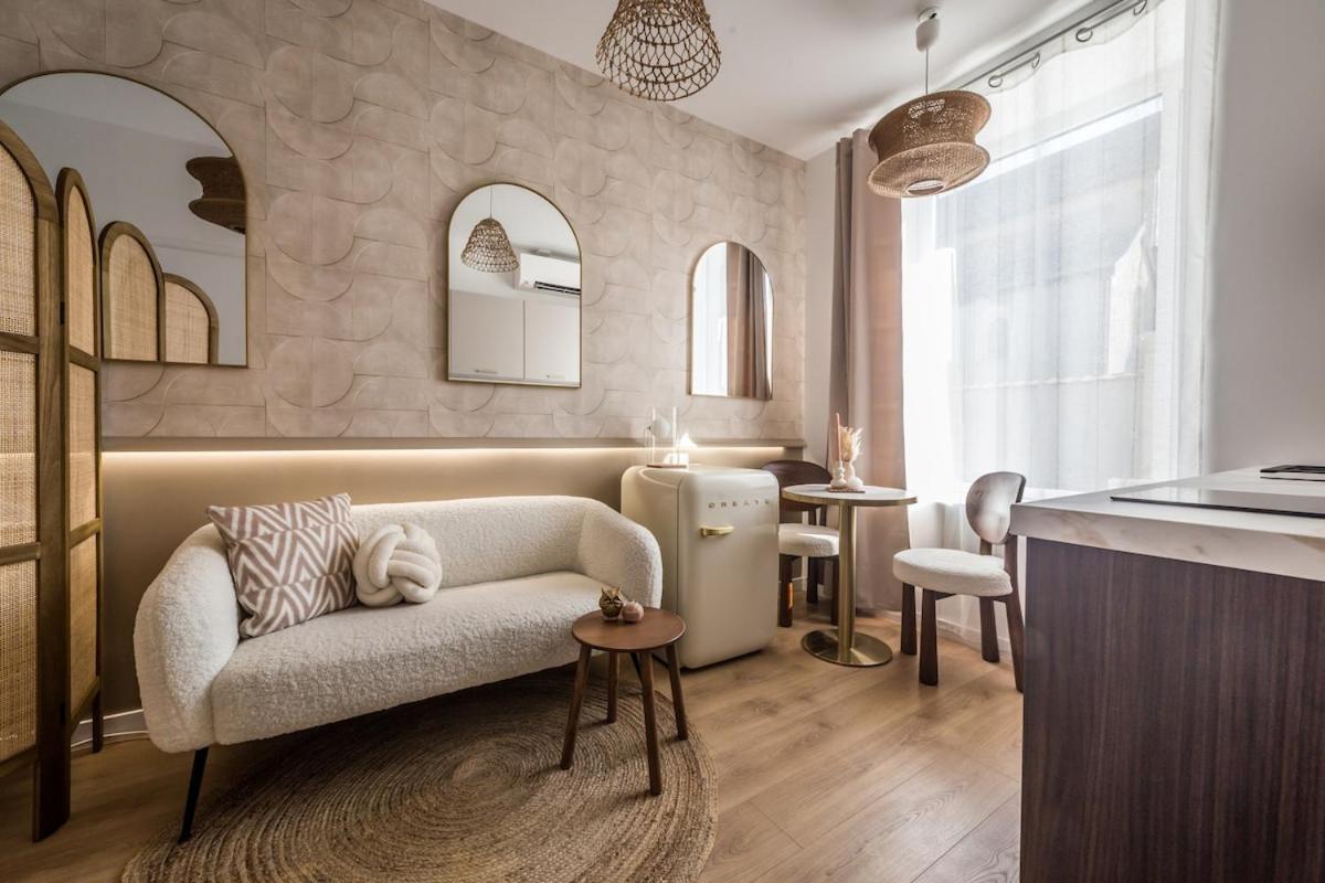 Nude Éclat - Suite Luxe Route du Champagne