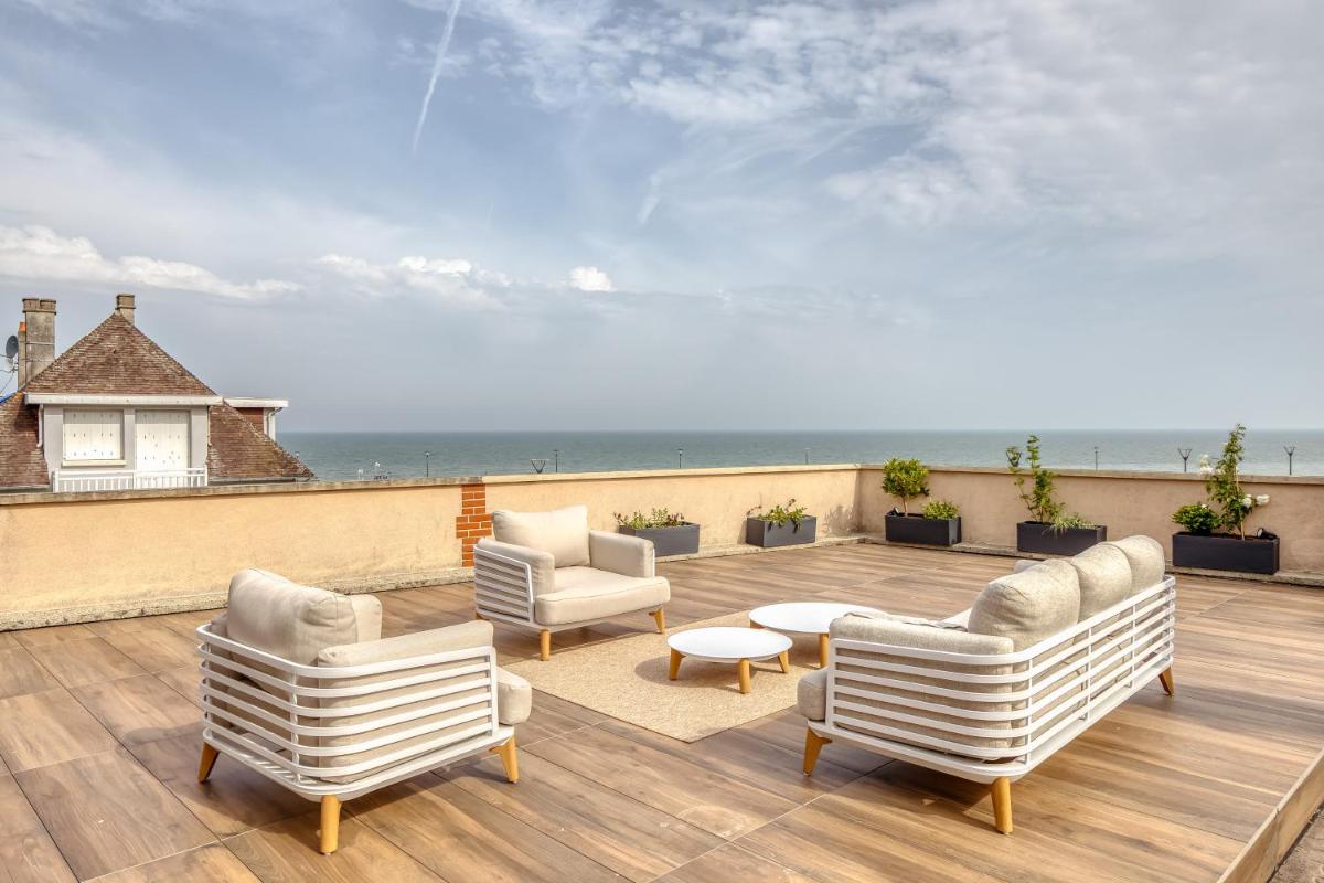 Sea view House with Terrasse in Veules Les Roses