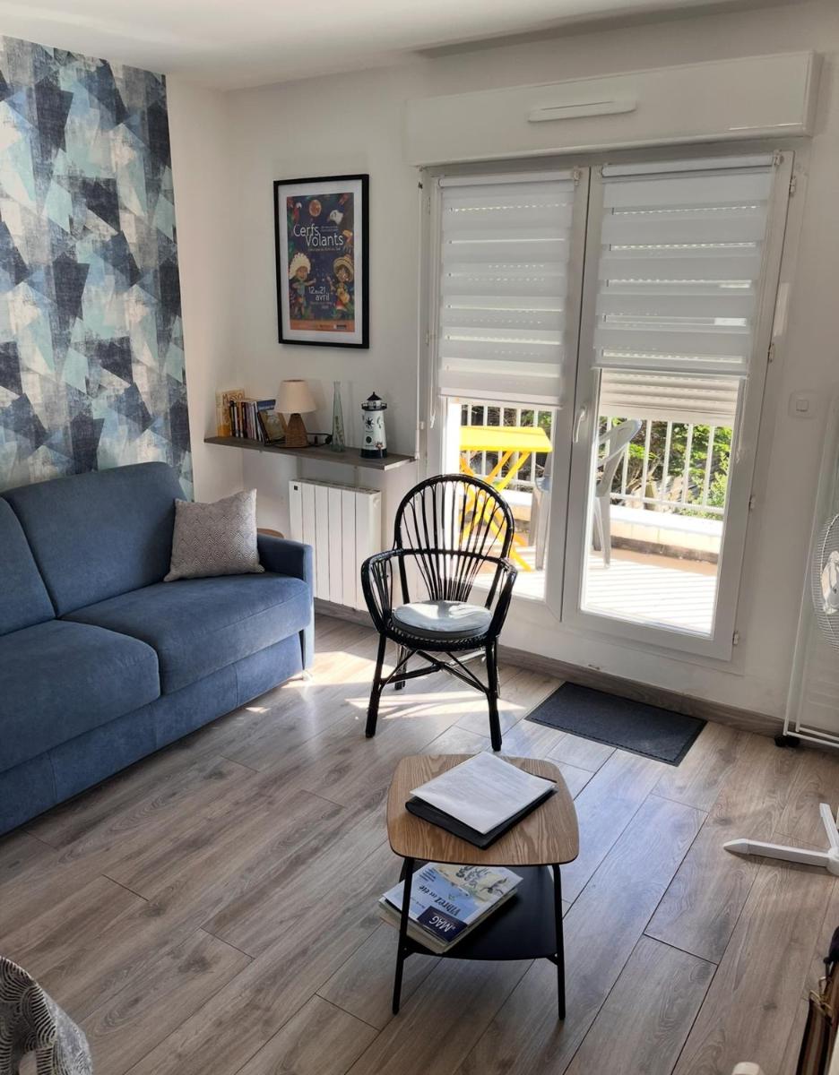 Studio avec grand balcon Marin