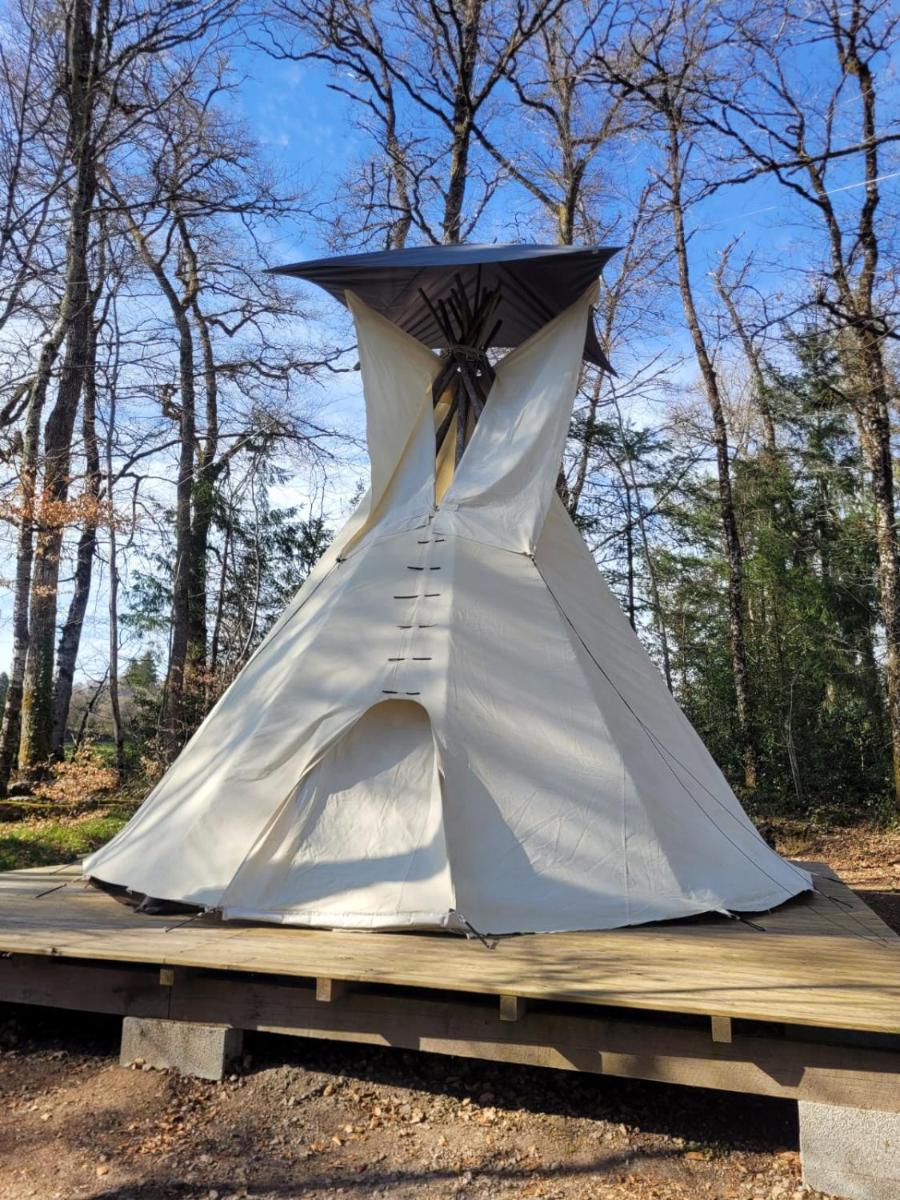 TIPIsche trekkershut - Camping Le Soustran