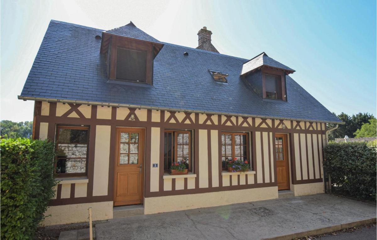 2 Bedroom Nice Home In Le Bourg-Dun